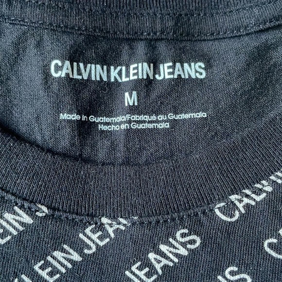 Calvin Tee white and a bit of blue on black diagonal logo print Sz M - Picture 3 of 5